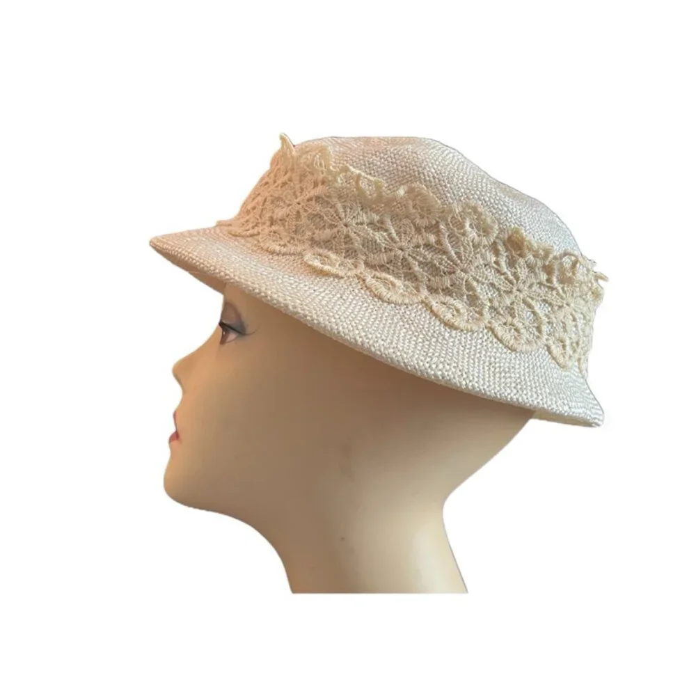 Vintage Hat 1960s Cream Off White Special Occasion​​​